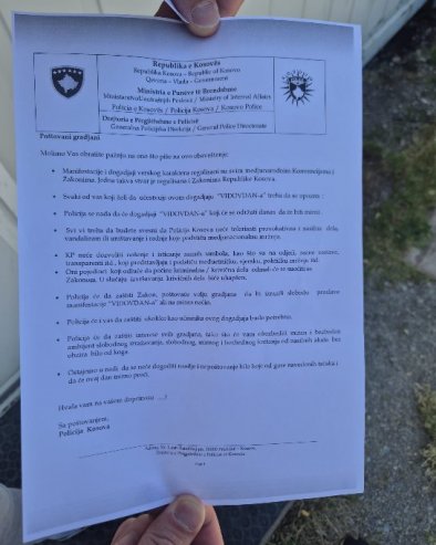 (FOTO) ŠIPTARI PONIŽAVAJU SRBE NA VIDOVDAN: Upustvo terorista našem narodu kako da se ponaša u svojoj zemlji